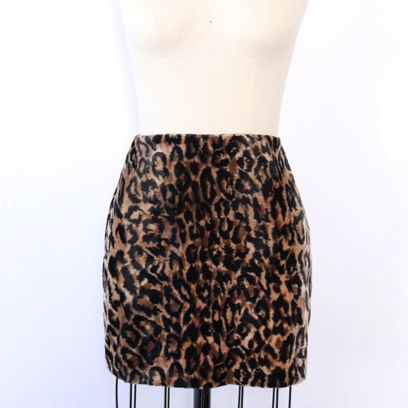 Younique Dresses & Skirts - Fabulous Faux Fur Leopard Mini Skirt!!